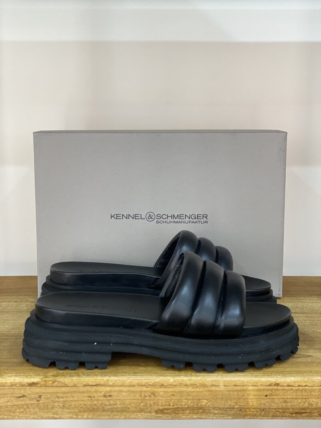 Kennel & Schmenger - Black Sliders