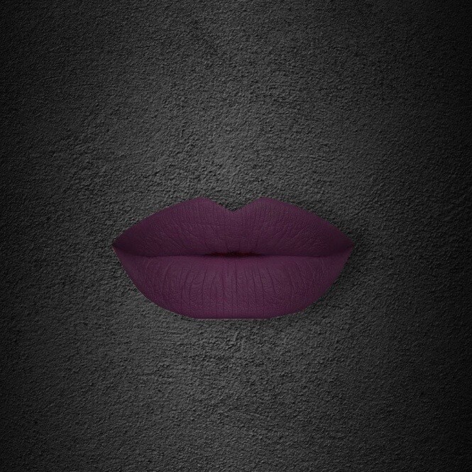 BLACK BERRY Molasses LIQUID LIPSTICK
