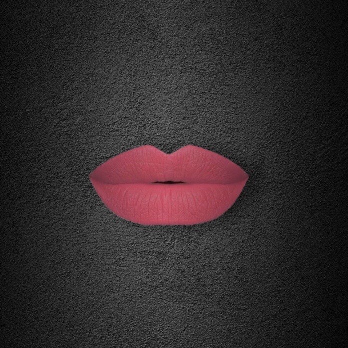 A SUPERNOVA LIQUID LIPSTICK