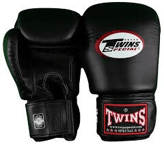 TWINS BOXING GLOVES 10OZ,12OZ,14OZ,16OZ - COURTENAY LOCATION ONLY