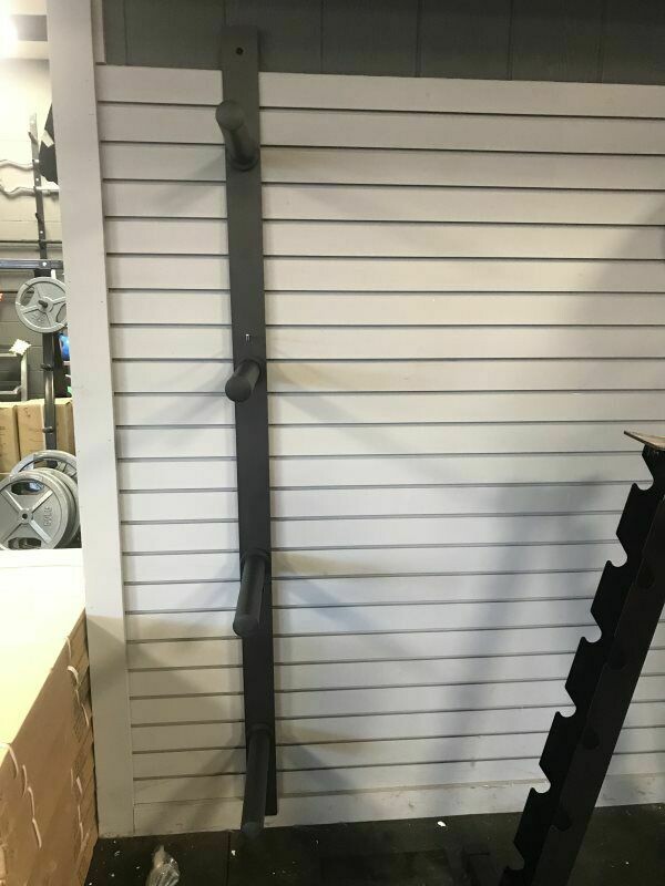 IRON ARMOUR WALL MOUNTED PLATE RACK