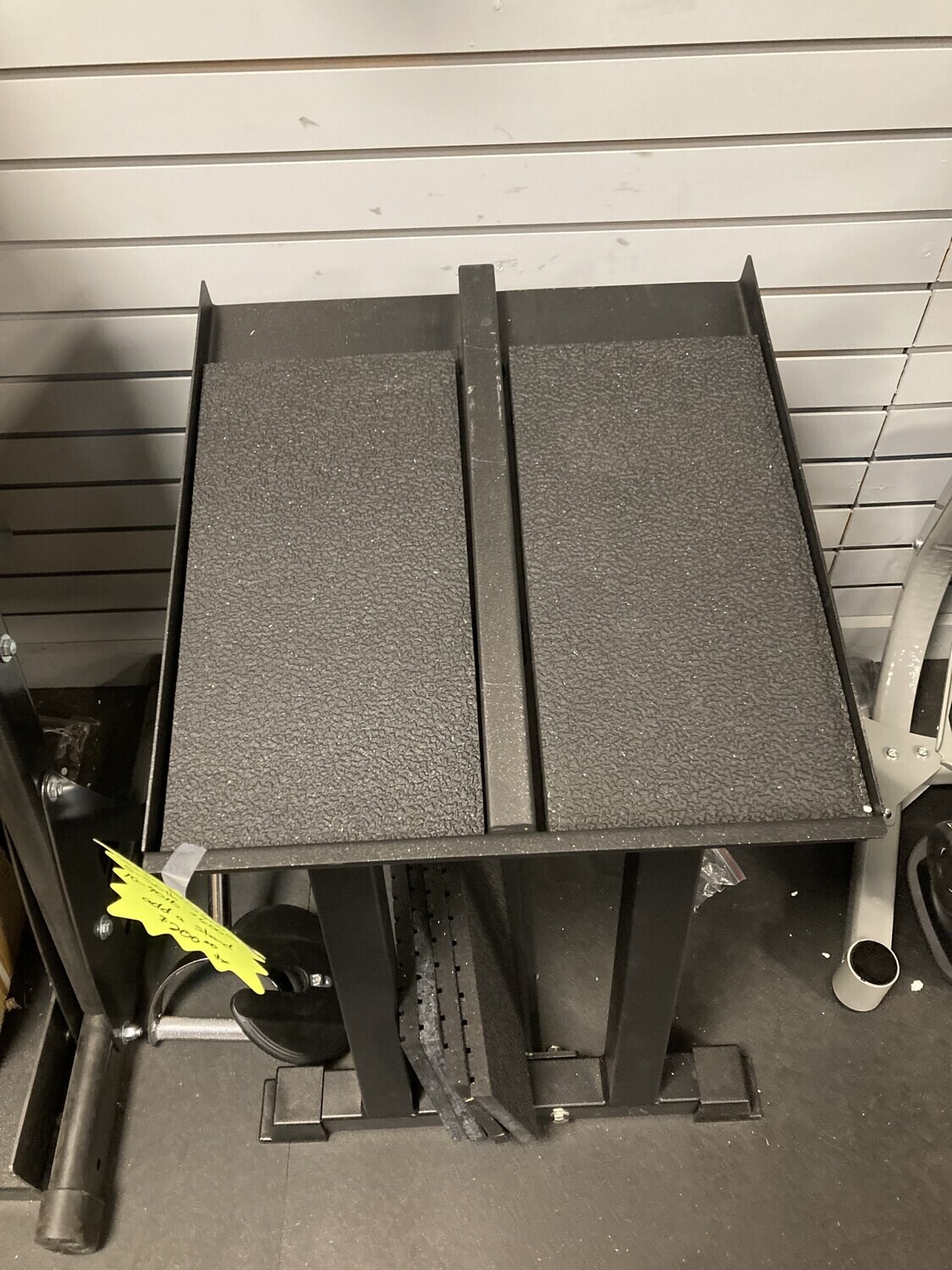 Iron Blocks Dumbell Stand