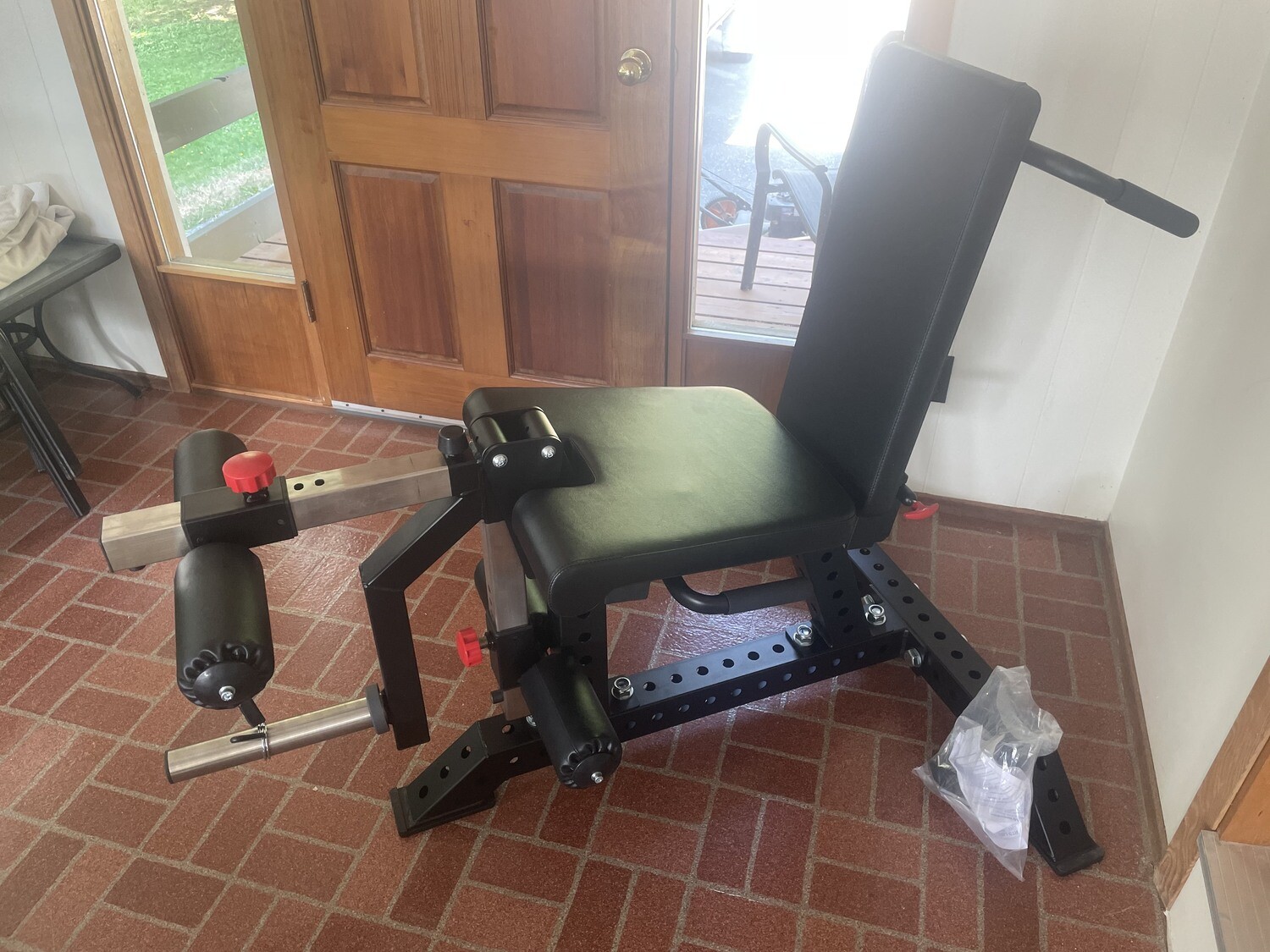 IRON ARMOUR PLATE LOADED LEG EXTENSION/ LEG CURL
