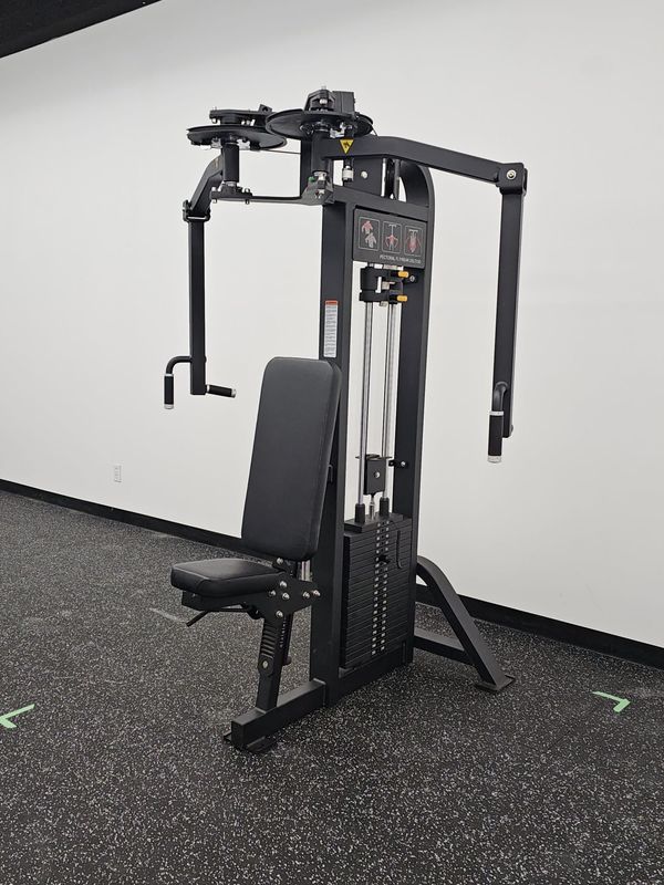 IRON ARMOUR CHEST FLY/ REAR DELT MACHINE