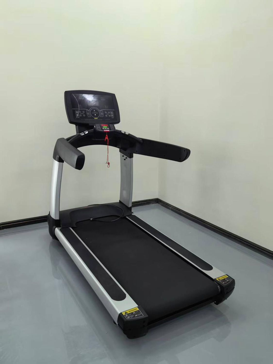 IRON ARMOUR TR100 TREADMILL
