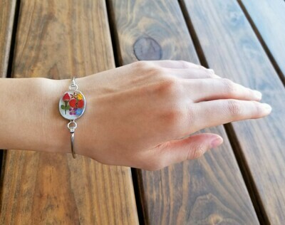 Rose and Mix Bonsai Flowers Oval Bracelet, White Background.
