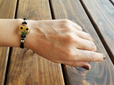 Sunflower Circle Leather Bracelet, Transparent Background.