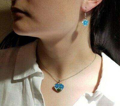Forget-Me-Not Necklace, Medium Heart, White Background