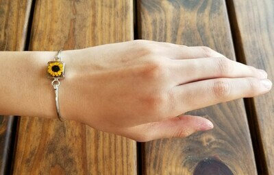 Sunflower Bracelet, Small Square, Transparent.