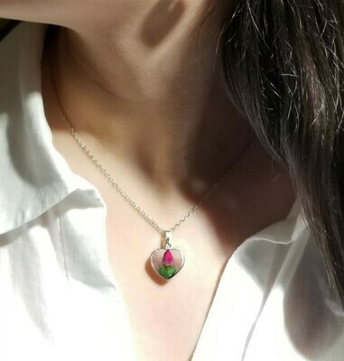 Rose Necklace, Small Heart, Transparent Background