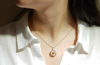 Daisy Necklace, Small Circle, Transparent