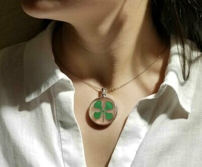 Clover Necklace, Large Circle, Transparent