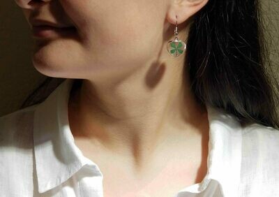 Clover Earrings, Small Heart, Transparent.