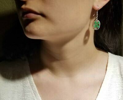 Clover Earrings, Small Oval, Transparent.