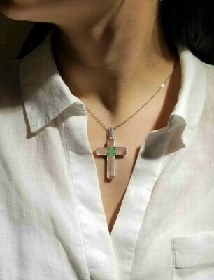 Clover Necklace, Large Cross, Transparent.