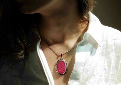 Crown of Thorns Swivel Oval Necklace, Transparent