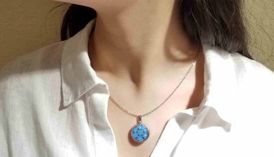 Forget-Me-Not Necklace, Medium Circle, Transparent