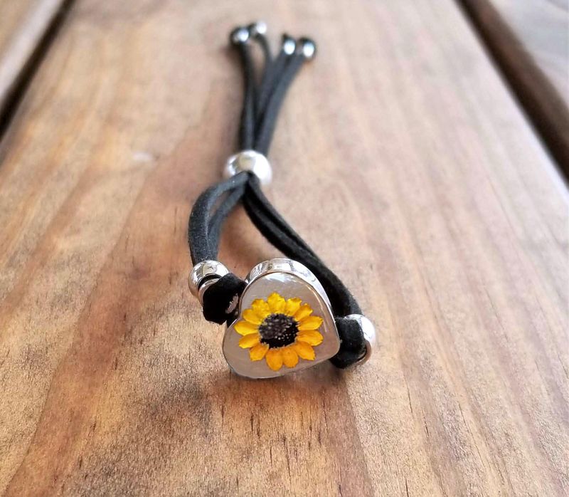 Sunflowers Heart Leather Bracelet, Transparent.