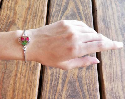 Two Roses, Medium Heart Bracelet, Transparent.