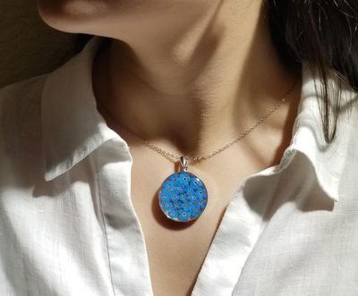 Forget-Me-Not Necklace, Large Circle, Transparent