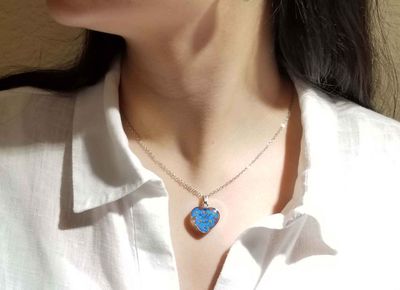 Forget Me Not Necklace, Medium Heart, Transparent