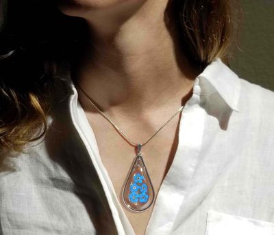 Forget-Me-Not Necklace, X-Large Swivel Teardrop, Transparent