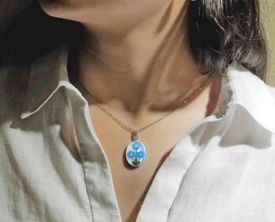 Forget-Me-Not Necklace, Medium Oval, White Background