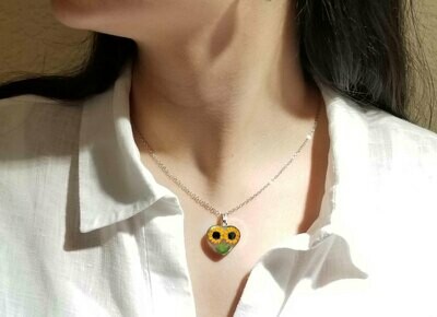 Sunflower Necklace, Medium Heart, Transparent