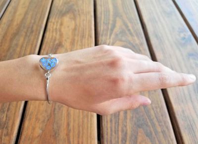 Real Forget-Me-Not Heart Bracelet, Transparent