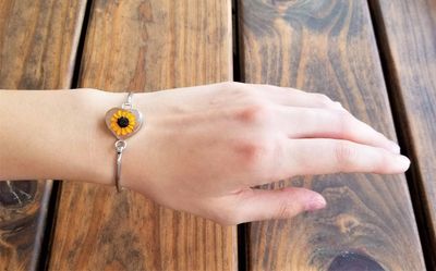 Sunflowers Bracelet, Medium Heart, Transparent