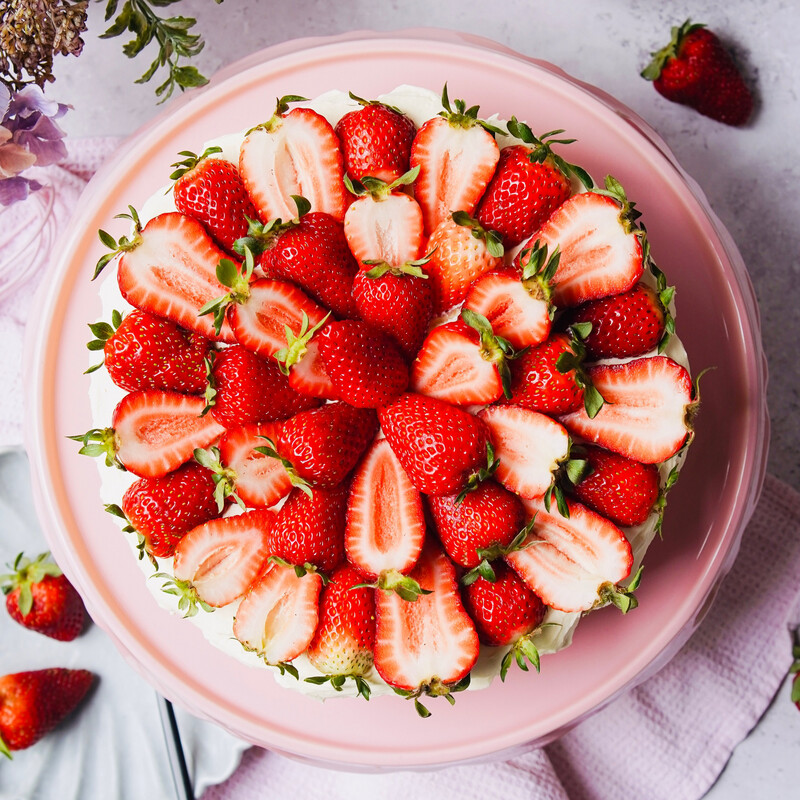 Round Japanese Christmas Cake