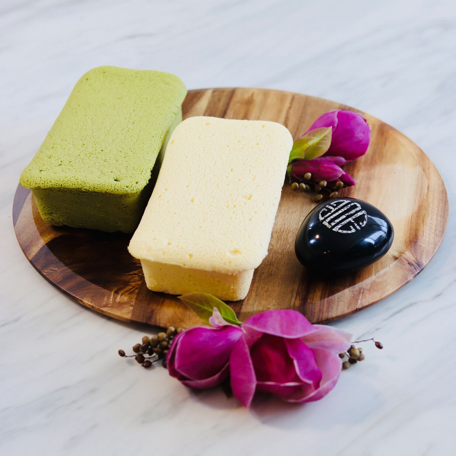 Classic Baked Japanese Cheesecakes