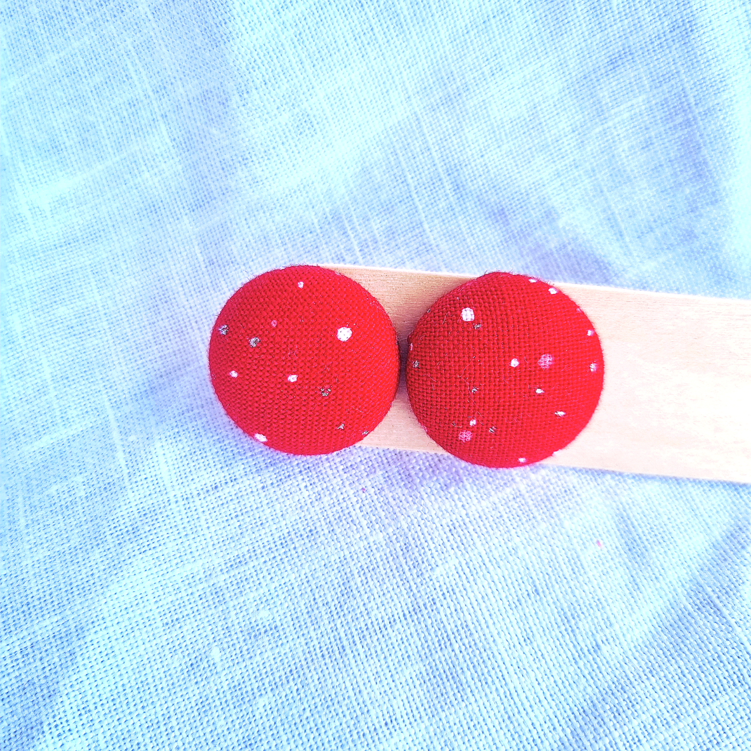 Red, white and silver dots