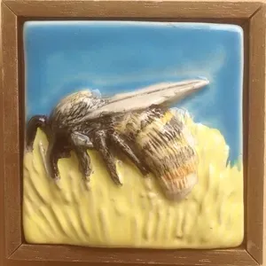 Framed feature tile titled 'Bee on Flower 488'