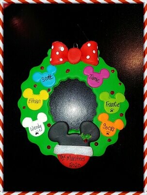 Mickey Family Wreath