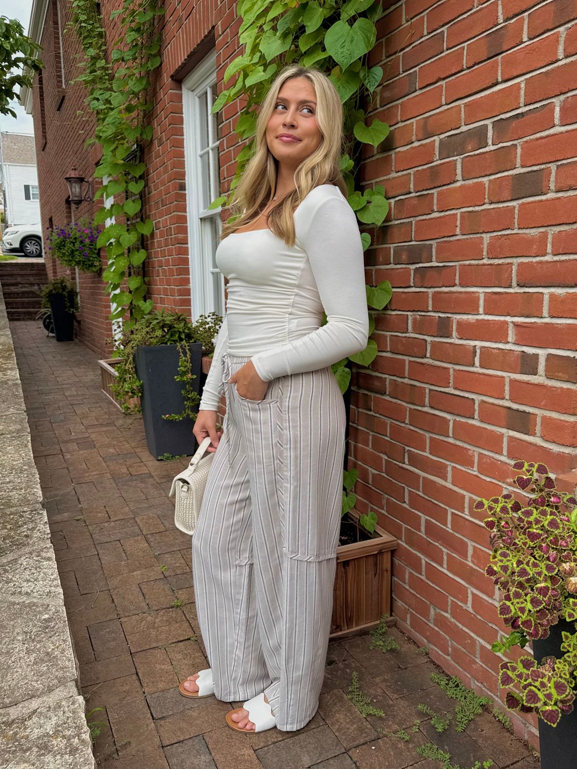 Th Sutton Pant