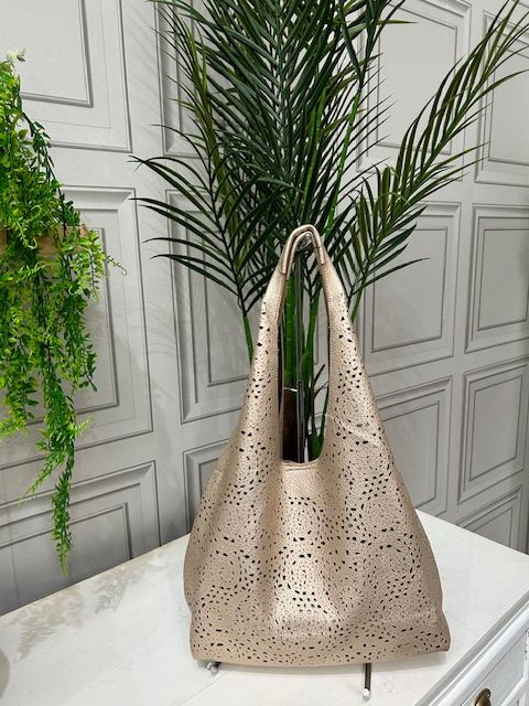 Slouch gold