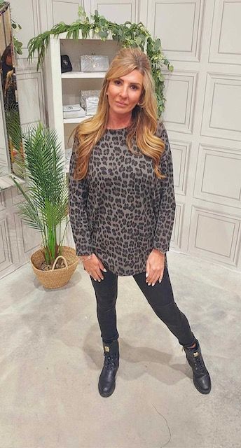 Leopard khaki