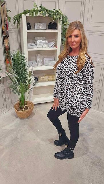 Leopard white