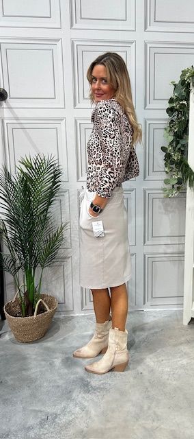 Eleanor beige