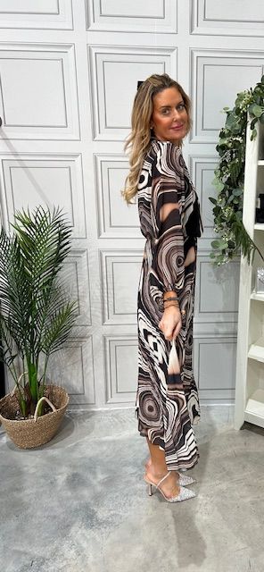 Kira brown swirl
