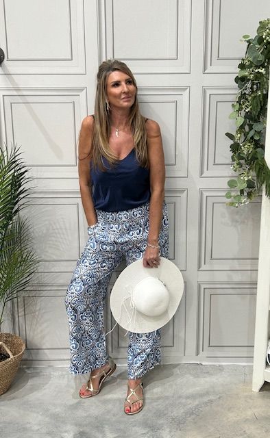 Robyn blue