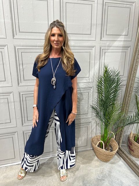 Bella navy