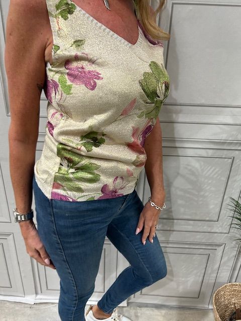 Tank top flower