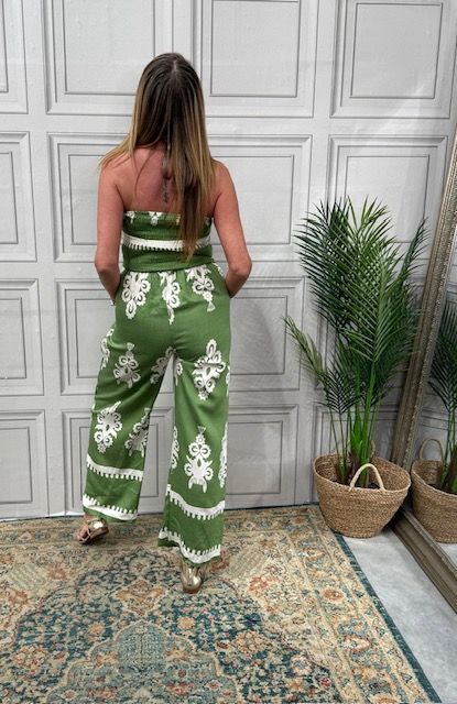 Dominica green