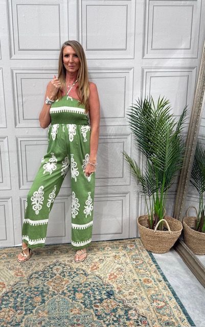 Dominica green