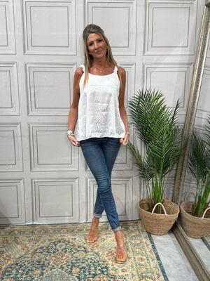Isla White