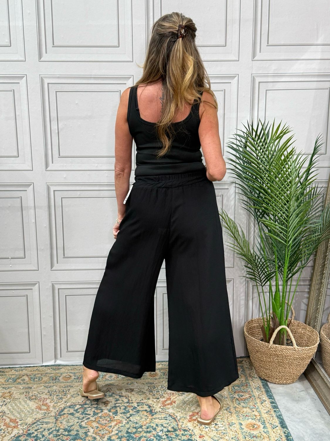 Flare Black