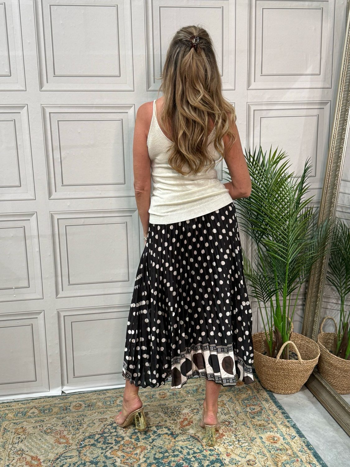 Faye Black Polka