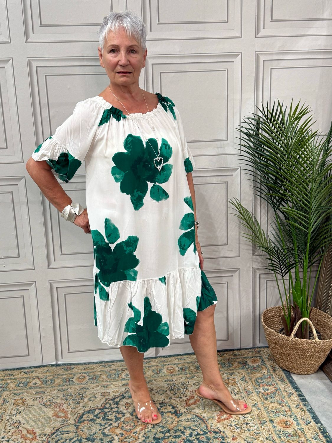 Lea Green White
